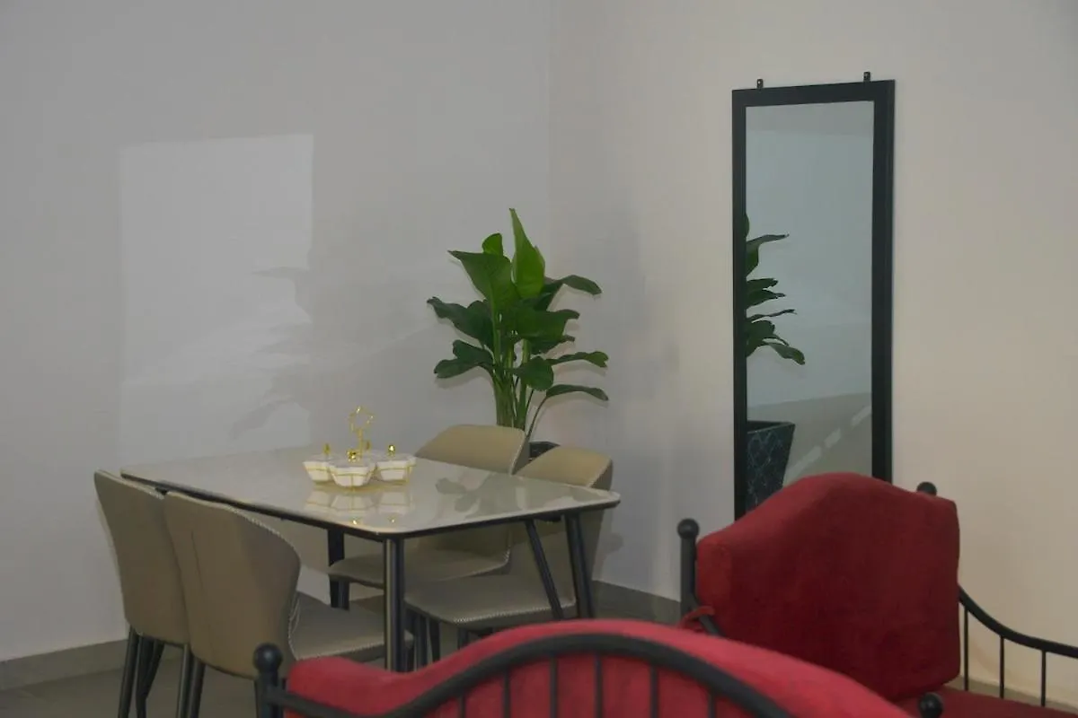 Modern 2-Bedroom Flat In Central Ouakam, דקר סנגל