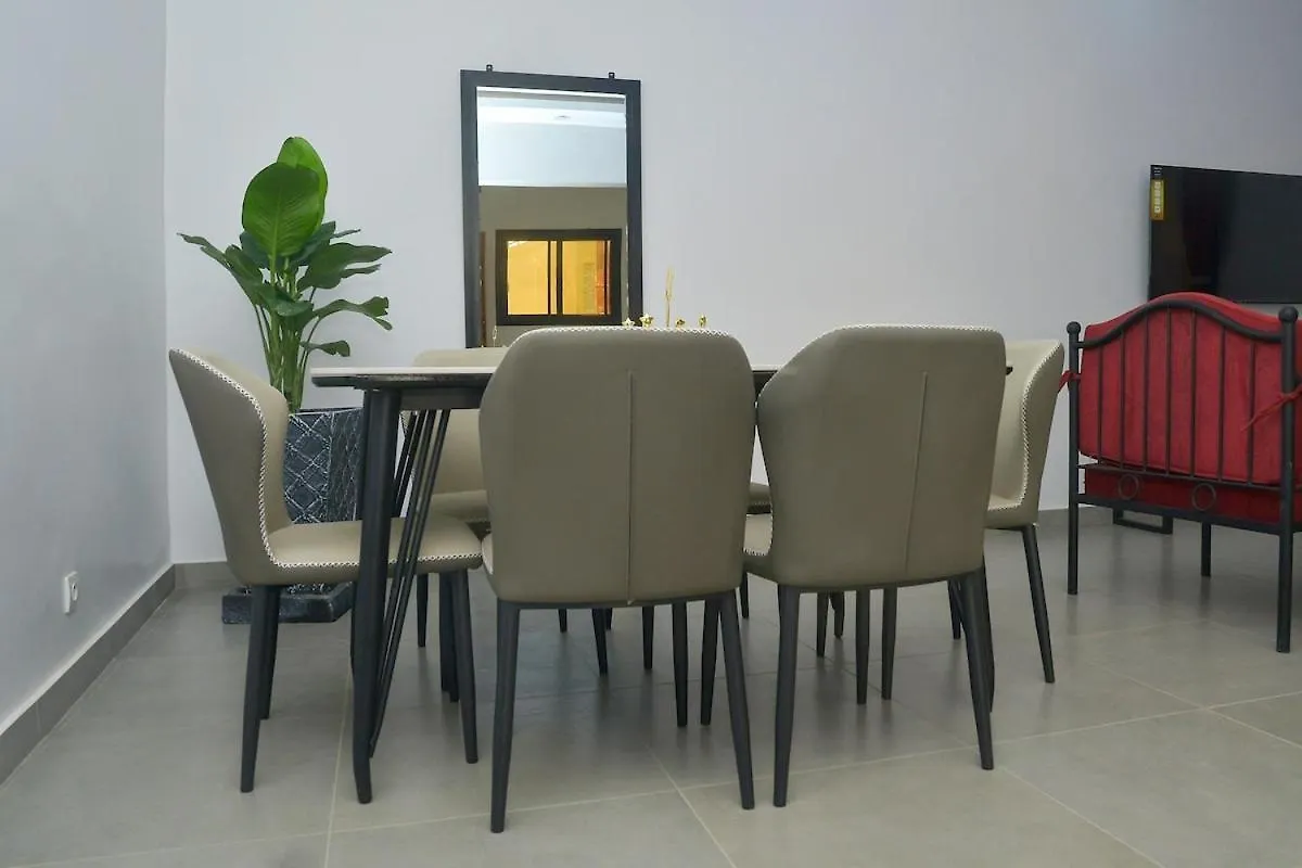 Modern 2-Bedroom Flat In Central Ouakam, דקר 0*,  סנגל