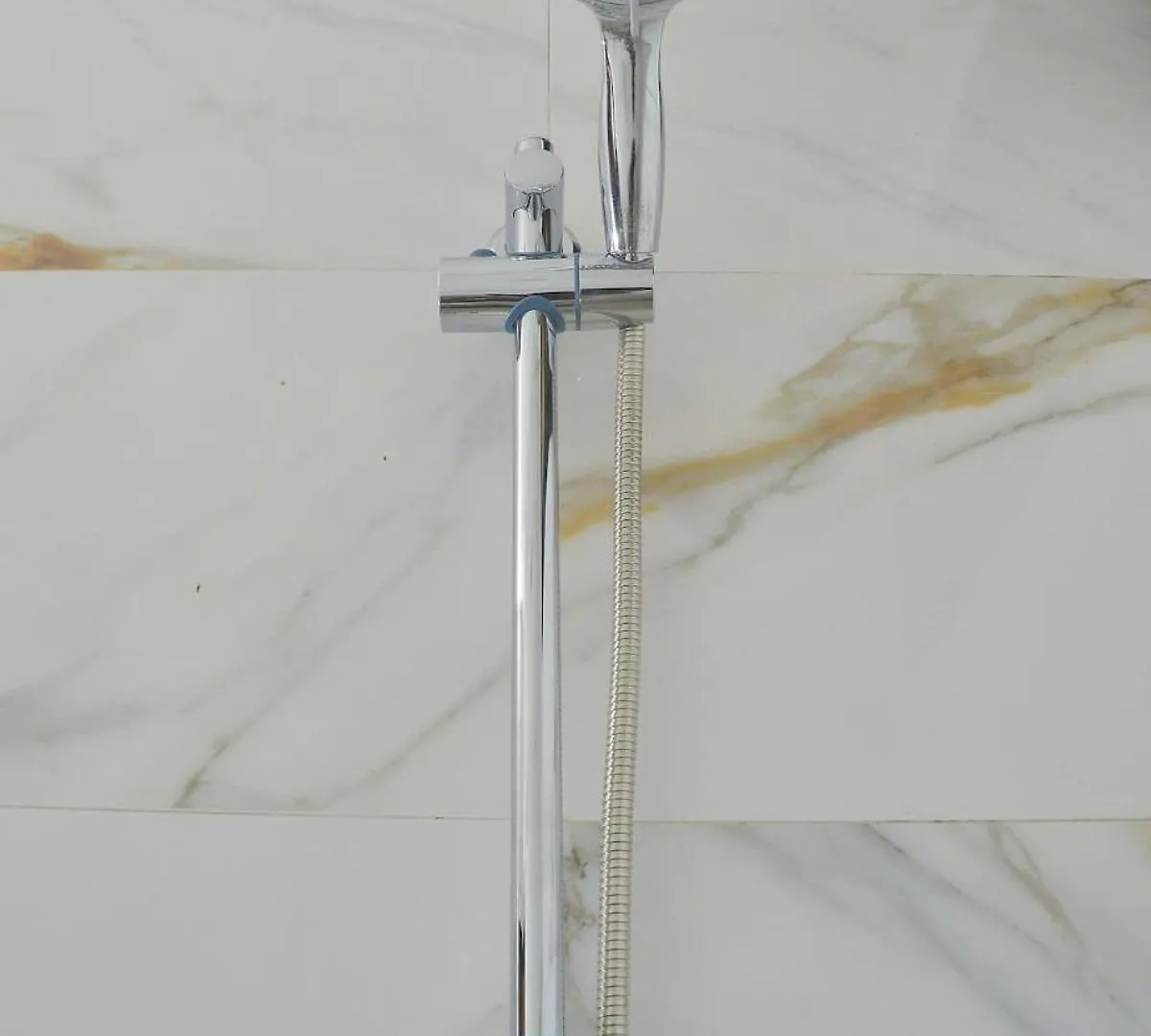 Modern 2-Bedroom Flat In Central Ouakam, דקר דירה